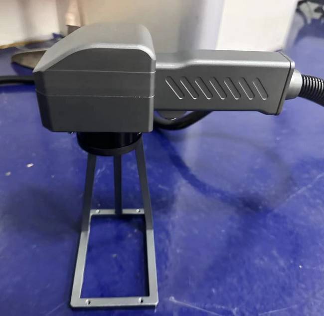 Волоконный лазерный гравер Пор – обзор и цена Industrial Handheld Laser Engraver